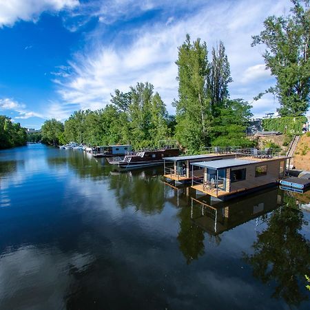 Prague Bay Houseboats 호텔 외부 사진