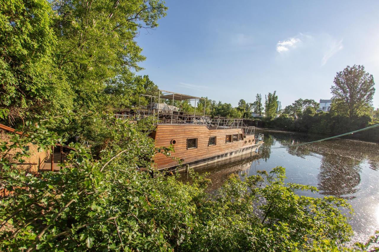 Prague Bay Houseboats 호텔 외부 사진