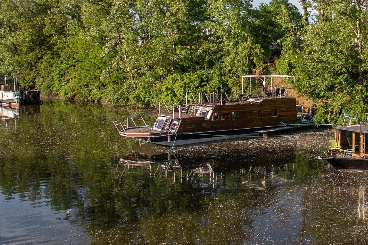 Prague Bay Houseboats 호텔 외부 사진