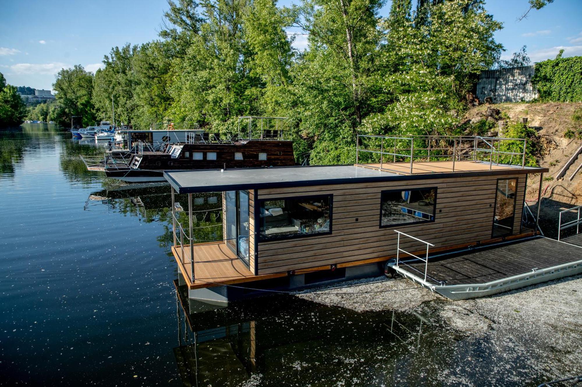 Prague Bay Houseboats 호텔 외부 사진