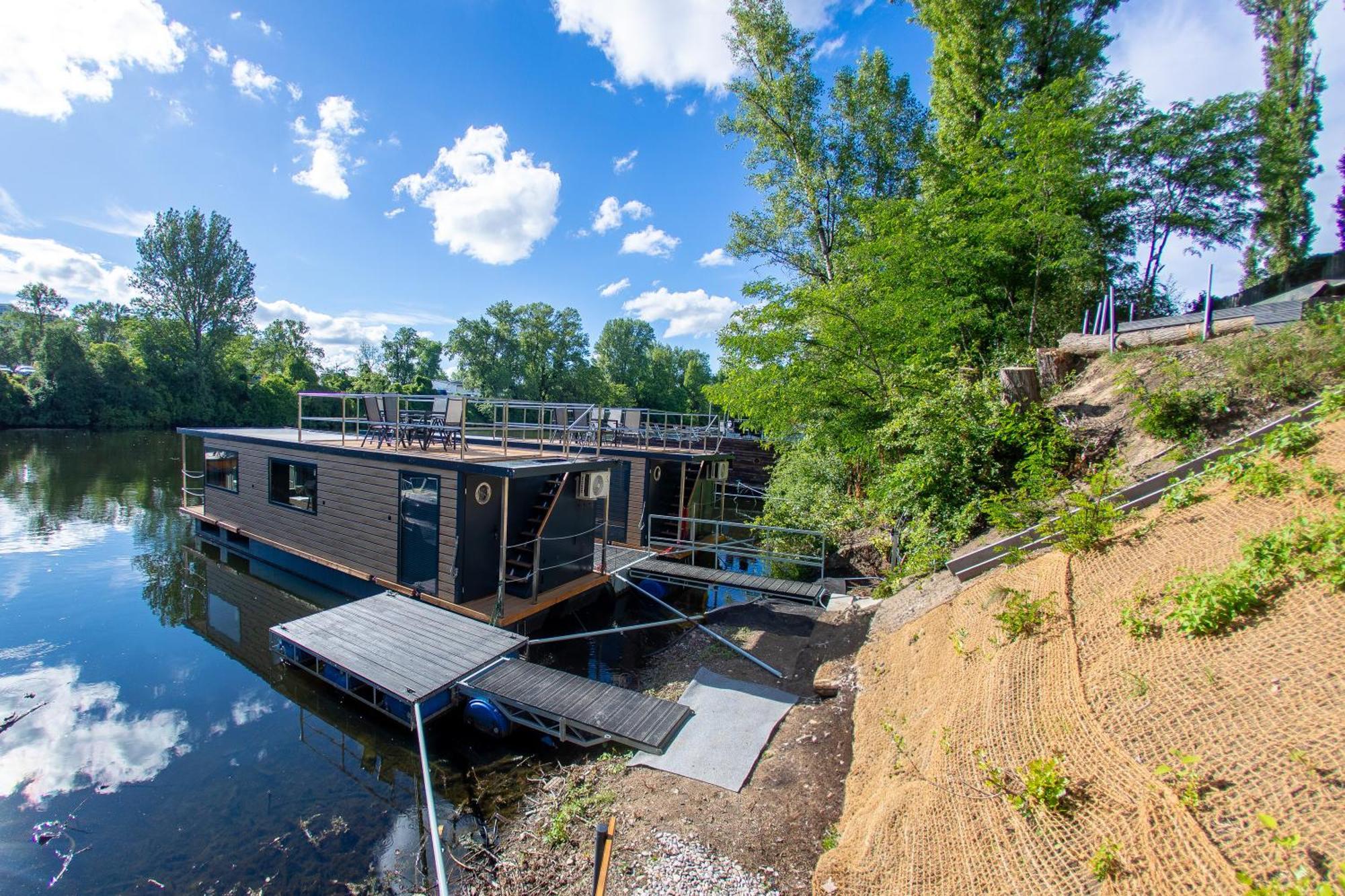 Prague Bay Houseboats 호텔 외부 사진