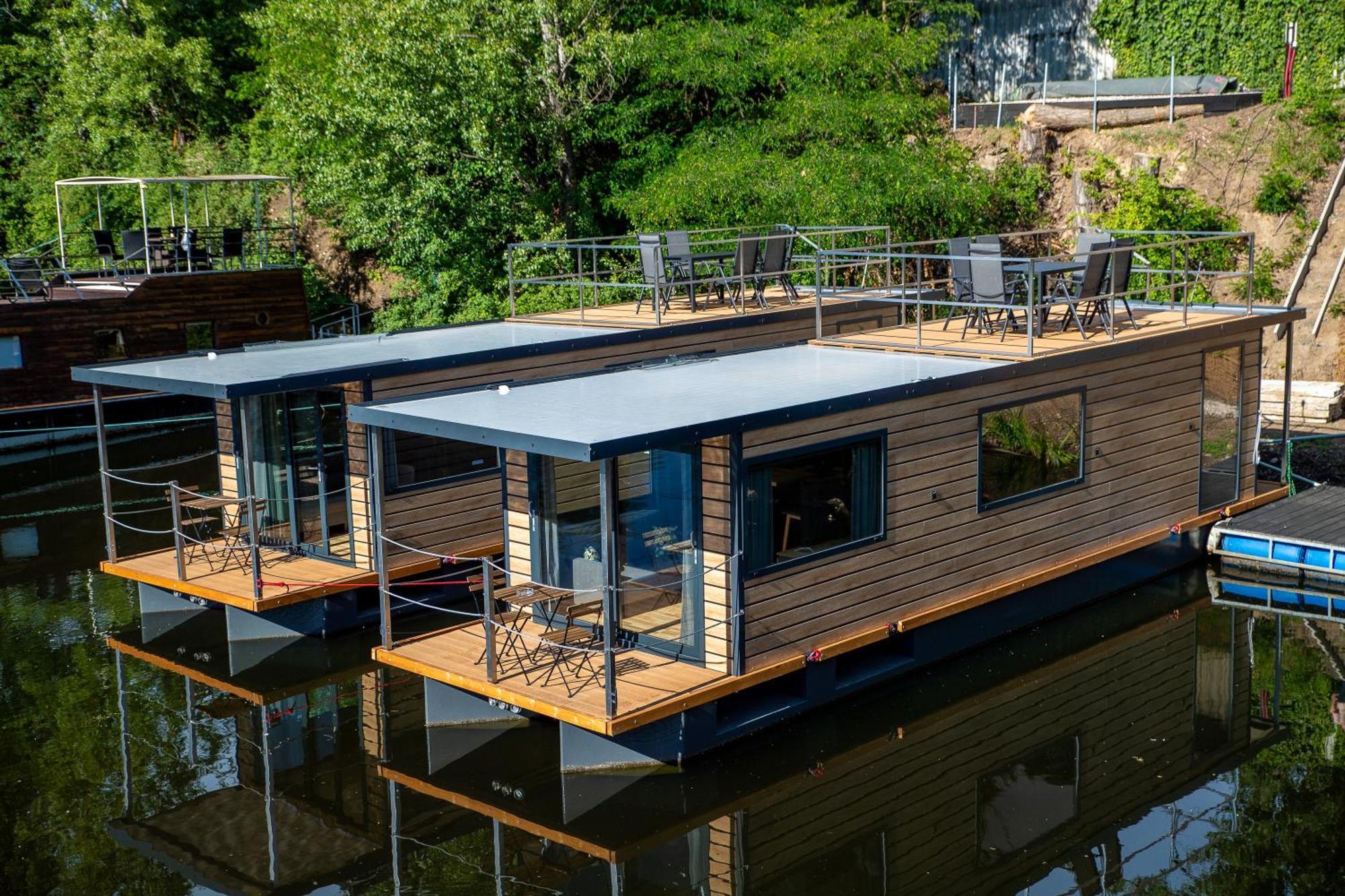 Prague Bay Houseboats 호텔 외부 사진