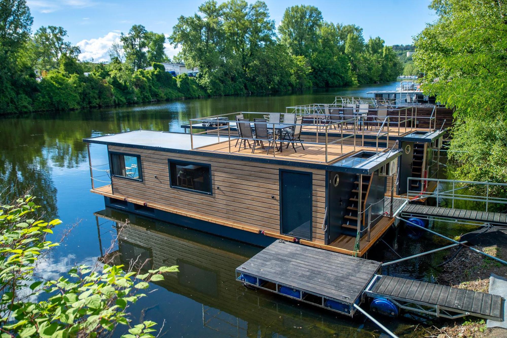 Prague Bay Houseboats 호텔 외부 사진