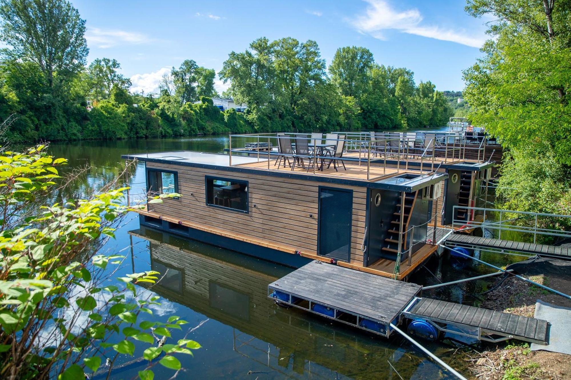 Prague Bay Houseboats 호텔 외부 사진